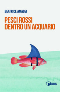 Pesci rossi dentro un acquario